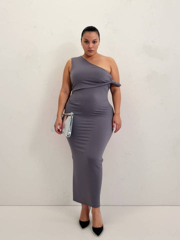 Plus Size Women's Autumn Dresses 2025 Classic Chic Plain Sleeveless One Shoulder Folds Fitting Slim Casual Dress