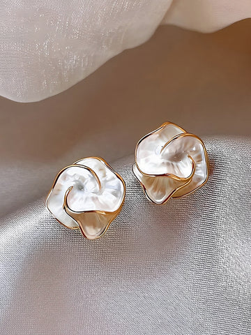 Sparkling 2025 Women Daily Casual Earrings Trendy Elegant Lightweight Comfort Fine Jewelry Gift