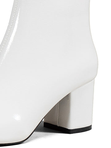 Women 2025 Fashion White Casual Boots Stylish Comfortable Lightweight Versatile Trendy Winter Ankle Booties Waterproof