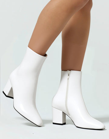 Women 2025 Fashion White Casual Boots Stylish Comfortable Lightweight Versatile Trendy Winter Ankle Booties Waterproof