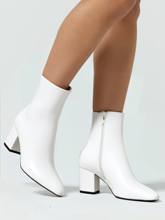 Women 2025 Fashion White Casual Boots Stylish Comfortable Lightweight Versatile Trendy Winter Ankle Booties Waterproof