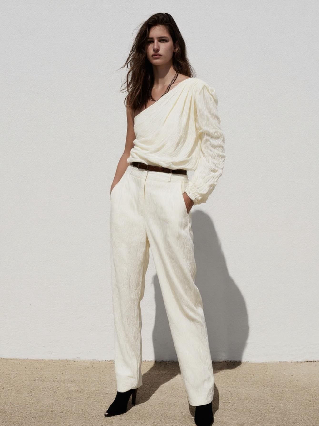 Autumn T-Shirts 2025 Women's French Plain Long Sleeve One-Shoulder Fitting Slim Streetwear T-Shirts