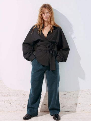 Autumn Shirts 2025 Women's French Plain Long Sleeve Shirt Collar Nipped Waists Fitting Slim Office Lady Shirts