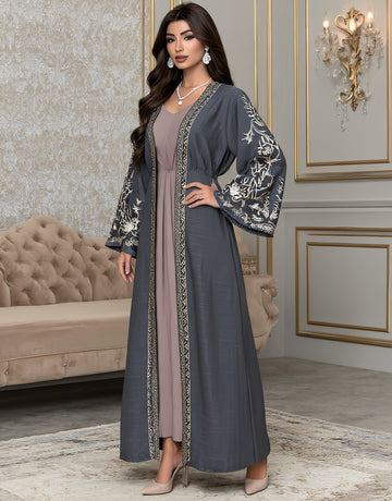 Casual Round Neck Long Sleeve A-Line Abaya Autumn Fashion Loose Fit Muslim Women's Traditional Long Robe Arabic Gown