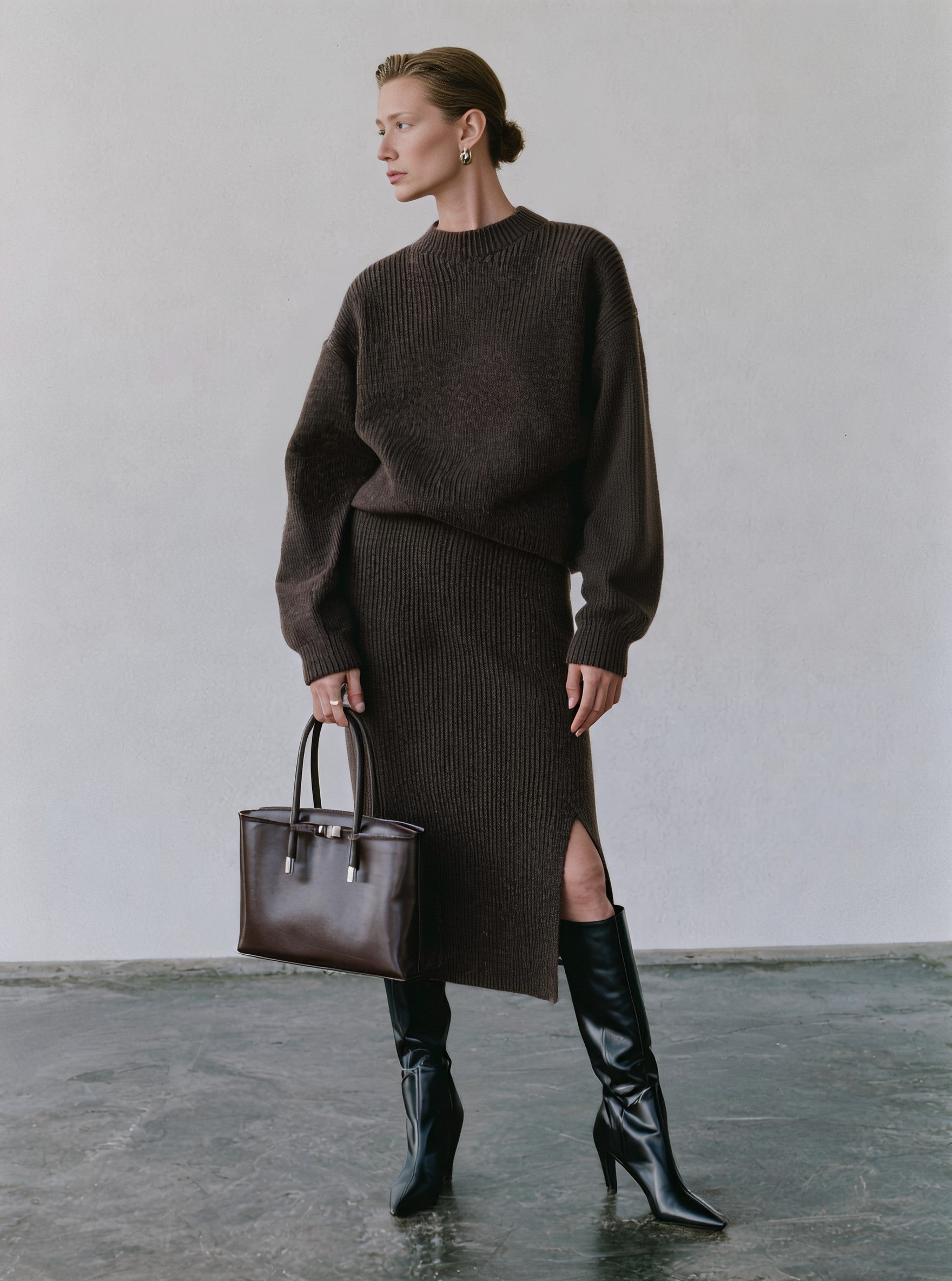 Casual Round Neck Winter Clothes Suit Skirt Set Comfortable Fashion Women's Outfit Combo For Autumn And Winter Seasons