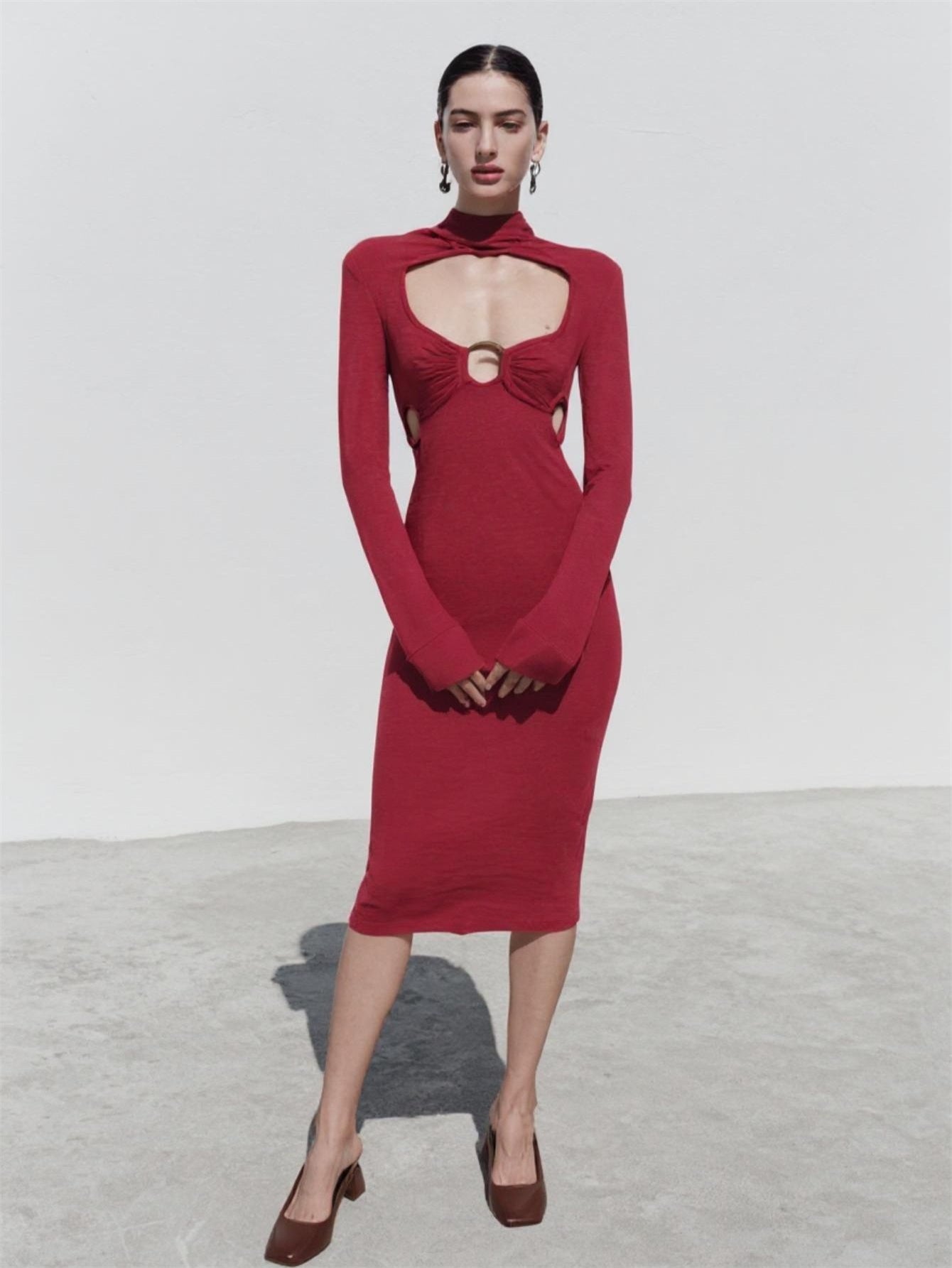 Fall 2025 Dresses Solid Color Long Sleeve Cutout Neckline Metal Ring Accent Minimalist Chic Dresses