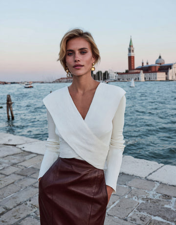 Women's Autumn T-Shirts Simple Basics Solid Color Long Sleeve V-Neck Casual Tees