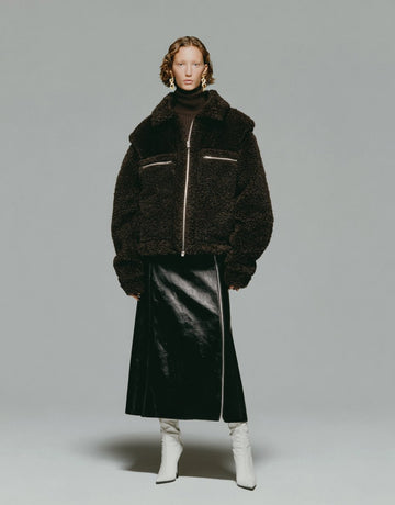 Winter Plush Coat Casual Style Women's Outerwear Comfortable Soft Fabric Fashionable Trendy Design for Cold Weather