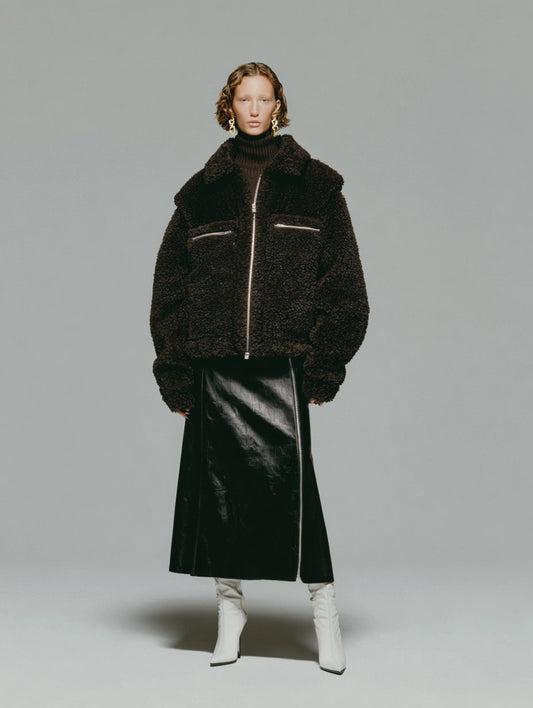 Winter Plush Coat Casual Style Women's Outerwear Comfortable Soft Fabric Fashionable Trendy Design for Cold Weather