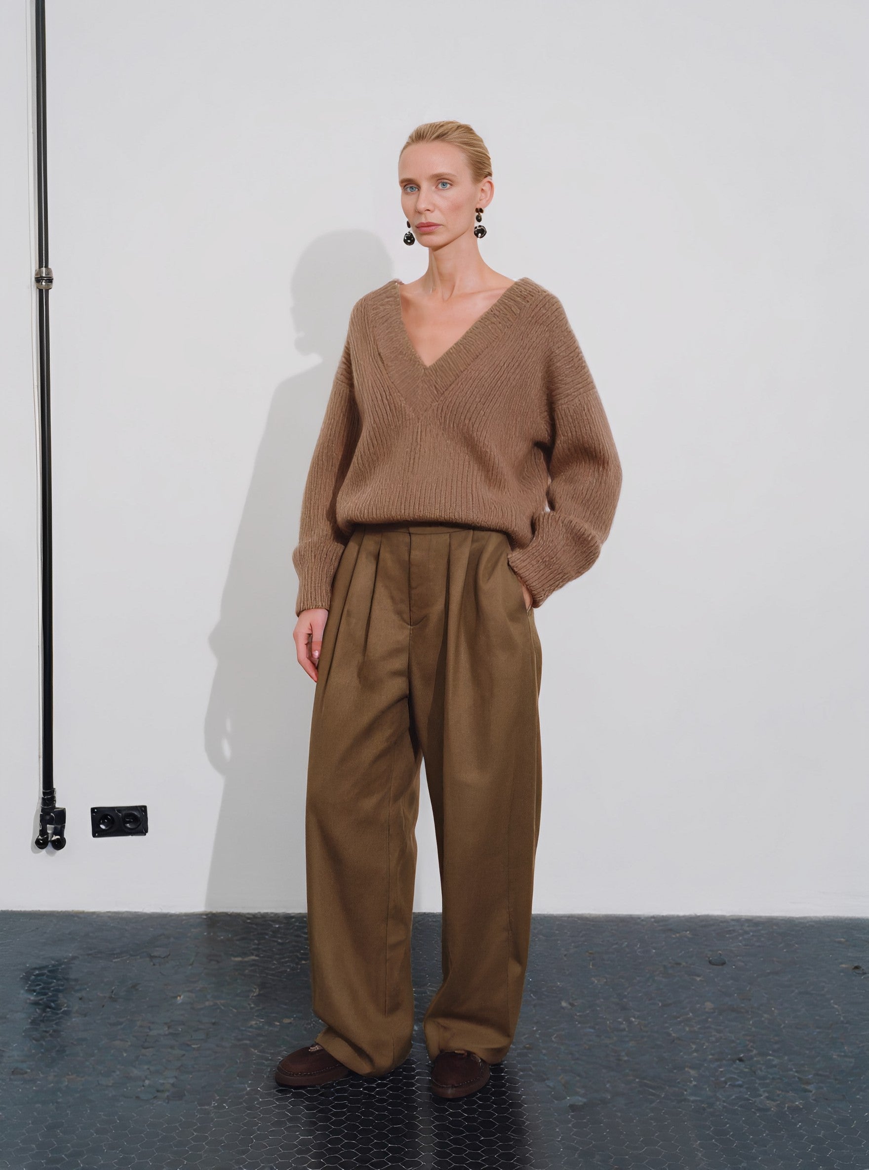 Loose Fit Long Sleeve V-Neck Sweater Winter Casual Wear Standard Length Straight Tube Sleeve Women's Top Fashion Clothes