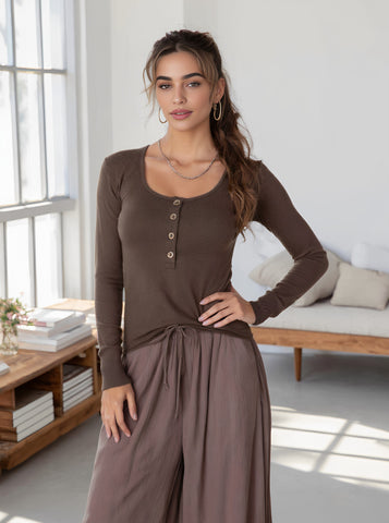 Autumn Long Sleeve T-Shirt Casual Straight Sleeve Hot Girl Fashion Regular Length Women's Top Quality Fabric Comfortable Fit