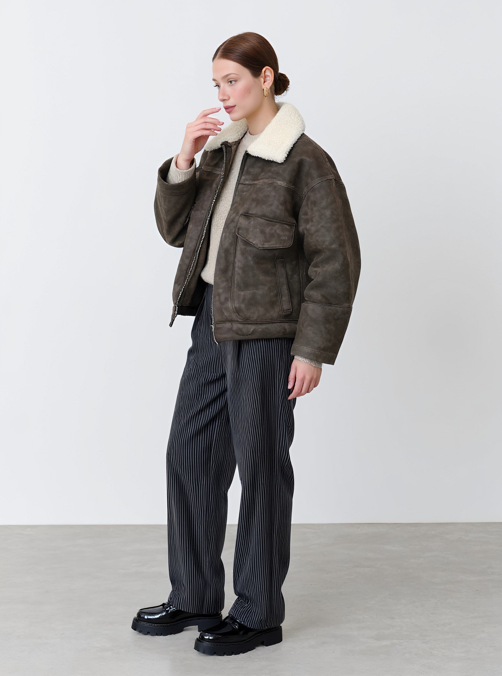 Casual Collared Winter Jacket Women's Topwear Fashion Style Flip Collar Outerwear for Cold Weather Seasons