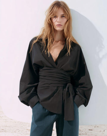 Autumn Shirts 2025 Women's French Plain Long Sleeve Shirt Collar Nipped Waists Fitting Slim Office Lady Shirts