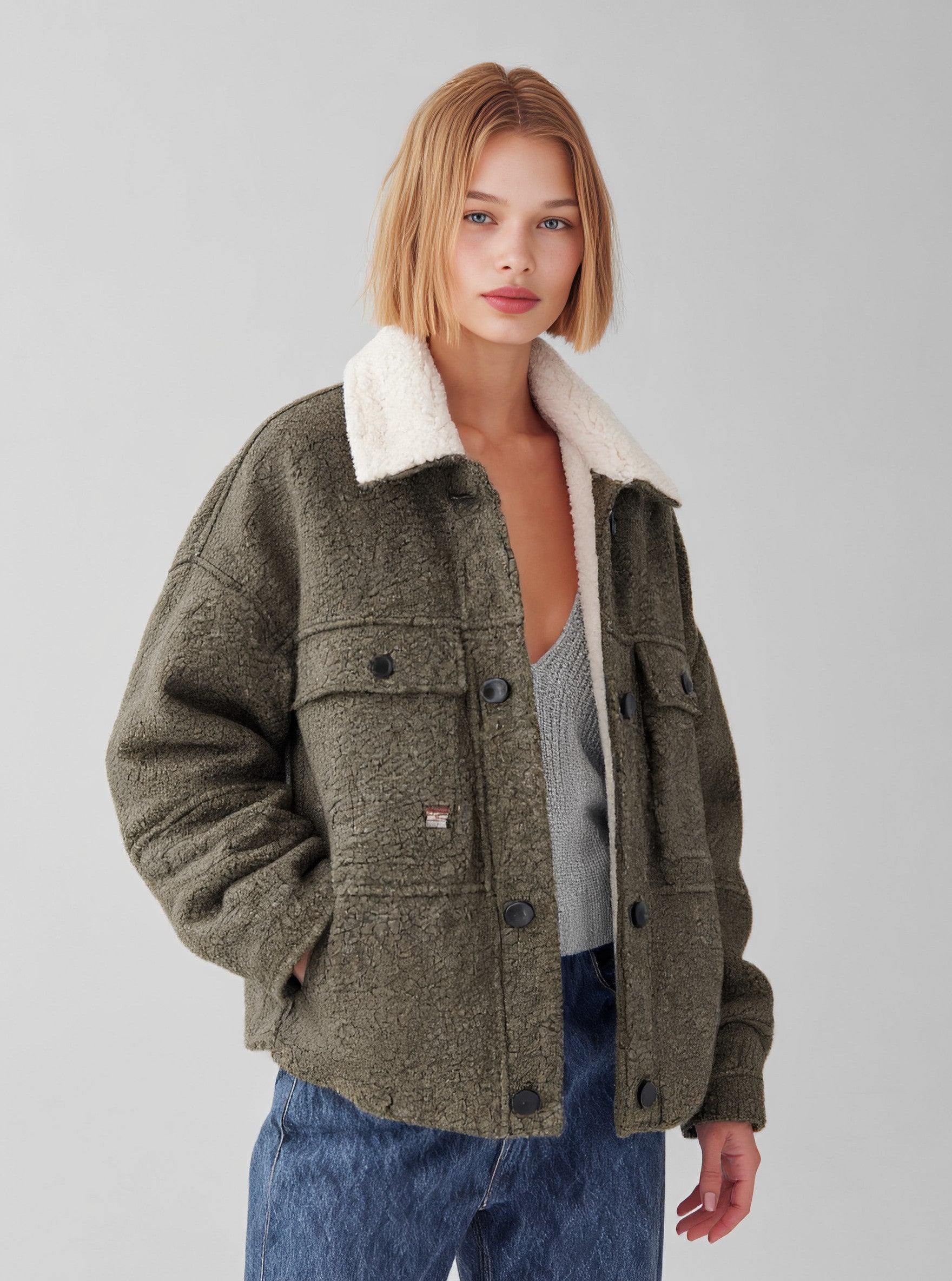 Casual Collared Winter Jacket Women's Topwear Fashion Style Flip Collar Outerwear for Cold Weather Seasons