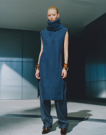 Autumn Casual Fit High Collar Sleeveless Sweater Regular Length Top Comfortable Soft Knitted Women's Fashion Top