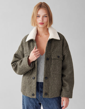 Casual Collared Winter Jacket Women's Topwear Fashion Style Flip Collar Outerwear for Cold Weather Seasons