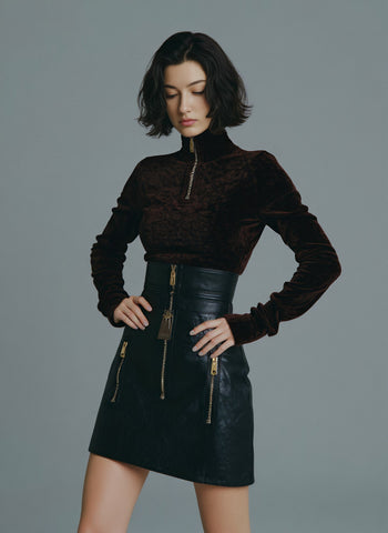 Winter Short Skirt Casual Tight Fit Waistline Bodycon Style Women's Half Skirt Fashionable Casual Wear for Autumn Season