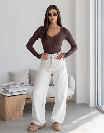 Casual Straight Leg Jeans Full Length Mid Waist Fit Comfortable Casual Style Women's Denim Trousers Autumn Fashion