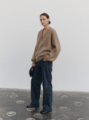 Loose Fit Long Sleeve V-Neck Sweater Casual Style Straight Sleeve Regular Length Autumn Top Women's Fashion Knitwear