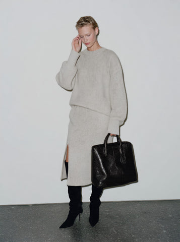 Casual Round Neck Winter Clothes Suit Skirt Set Comfortable Fashion Women's Outfit Combo For Autumn And Winter Seasons