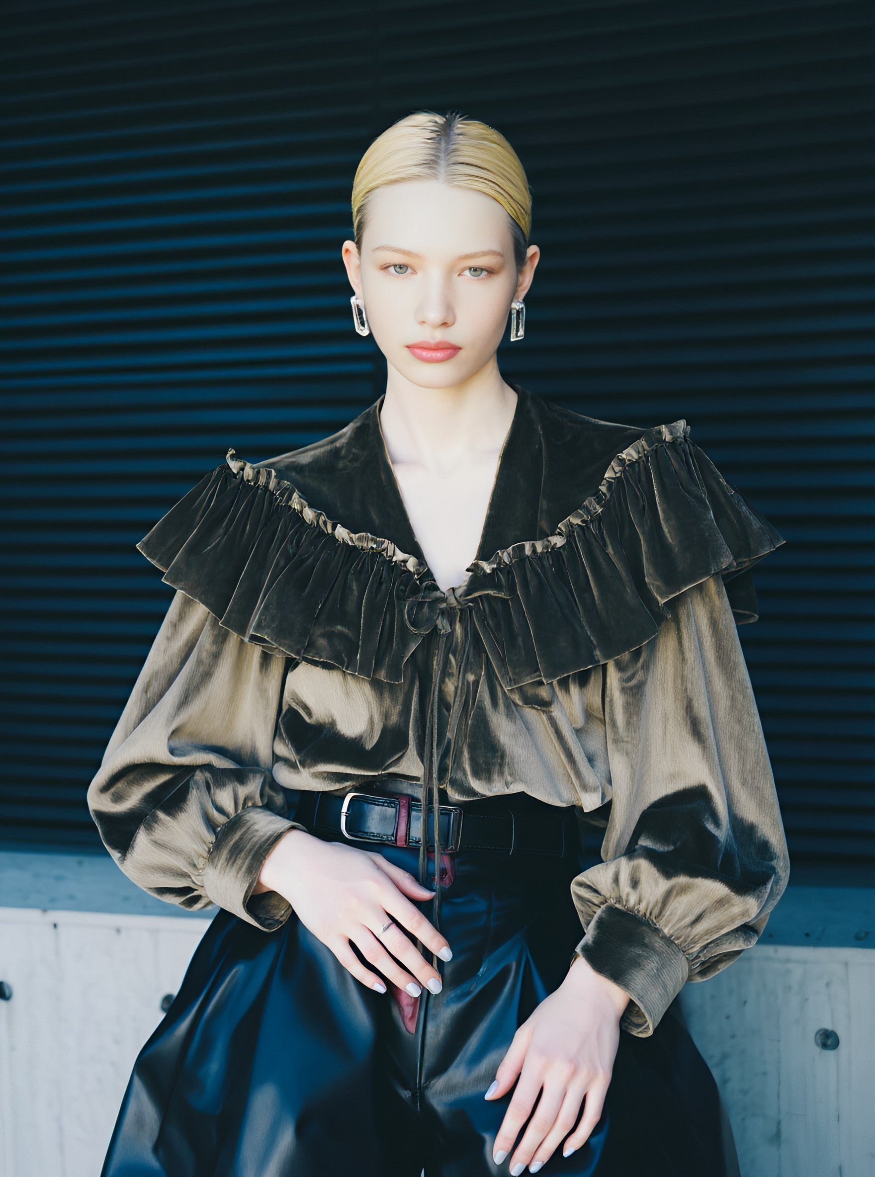 Little Shirt Autumn V-neck Casual Fit Top Regular Length Women's Fashion Comfortable Breathable Casual Wear