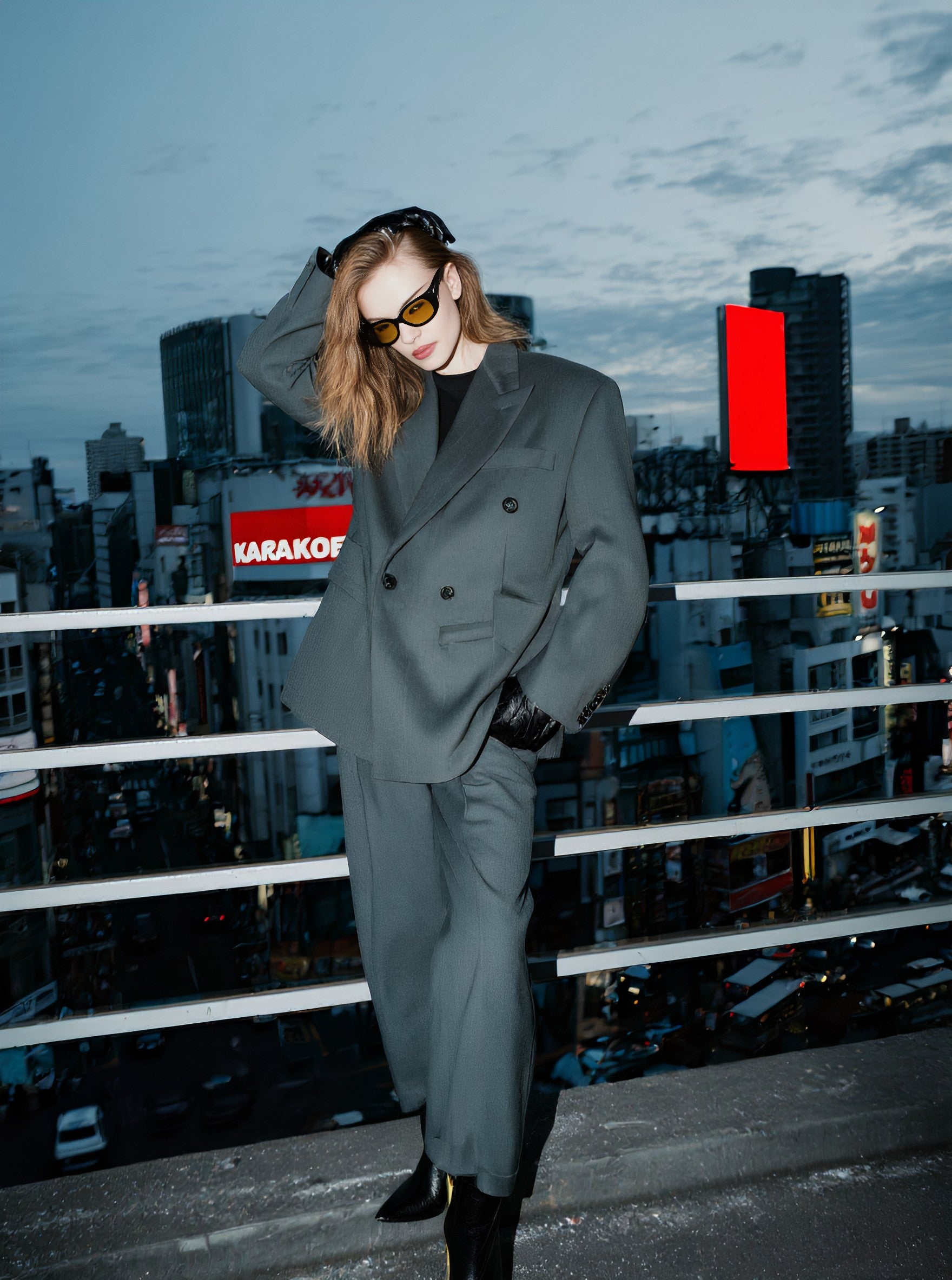 Autumn Casual Fit Long Sleeve Straight Cut Arm Women's Top Fashion Style Regular Length Classic Office Wear