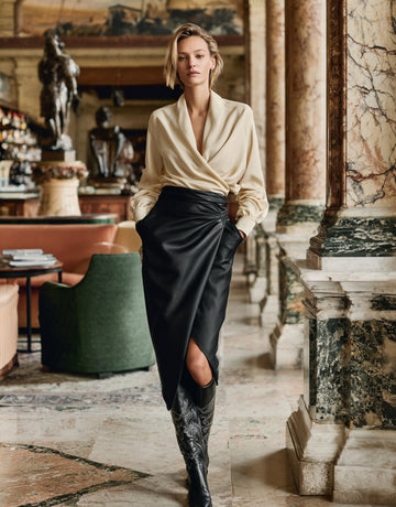 Autumn Shirts 2025 Women's Daily Plain Long Lantern Sleeve V-Neck Draped Office Lady Shirts