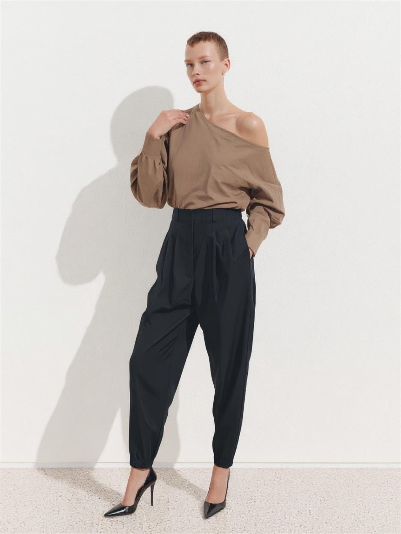 Autumn Blouses 2025 Women's Sexy Plain Long Sleeve One-Shoulder Fitting Slim Dating Blouses