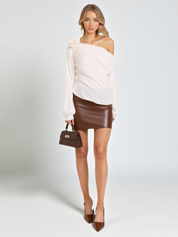 Women's 2025 Autumn Sexy Solid Color Long Sleeve One-Shoulder Three-Dimensional Decoration Daily T-Shirts