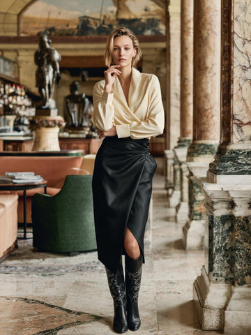 Autumn Shirts 2025 Women's Daily Plain Long Lantern Sleeve V-Neck Draped Office Lady Shirts