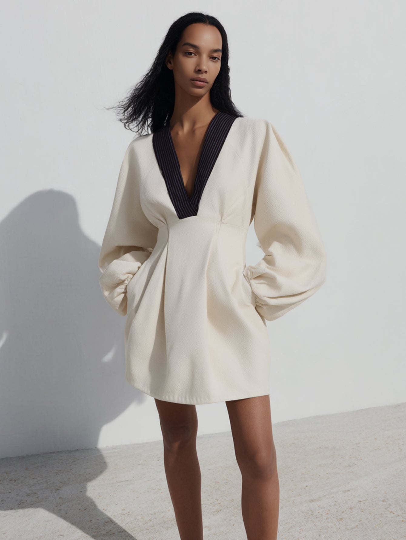 Women's Autumn Dresses Cute High Street Contrast Color Long Sleeve V-Neck Mini Shift Dresses